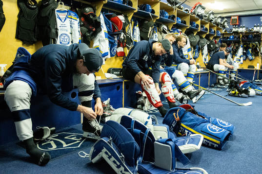 Leksands målvakt Axel Brage och Jonas Ahnelöv