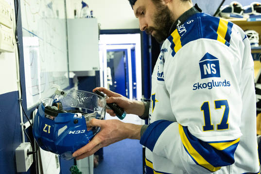 Leksands Daniel Olsson Trkulja  förbereder sig innan