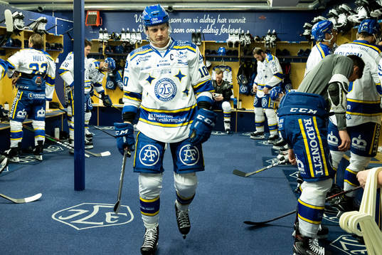 Leksands Martin Karlsson förbereder sig innan