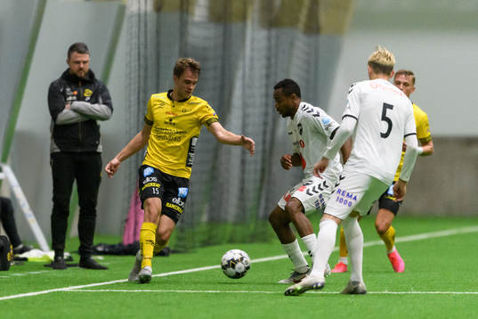 Elfsborgs Leo Väisänen och Odds Kachi