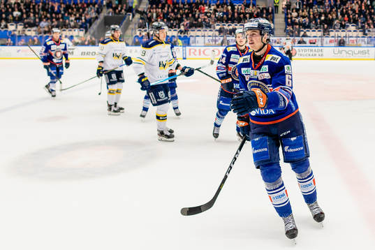 Växjös Linus Högberg jubla