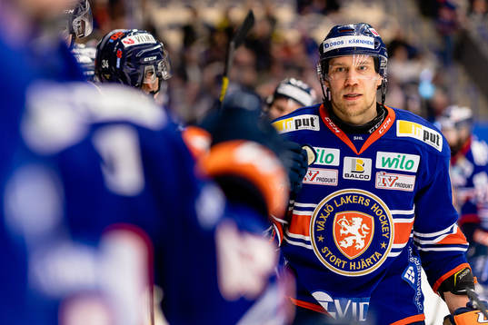Växjös Ilari Melart jublar