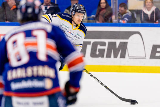 s Simon Önerud