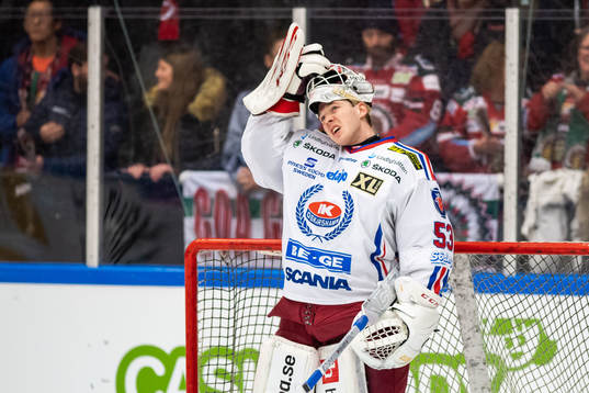 Oskarshamns målvakt Daniel Rosengren deppar