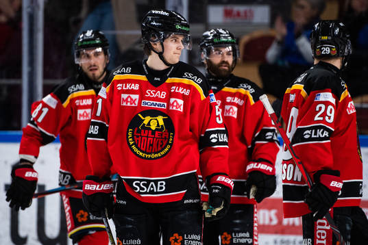Luleås Filip Hållander deppar