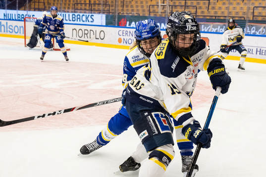 Leksands Linnea Sjölund och HV71s Kaitlyn Tougas