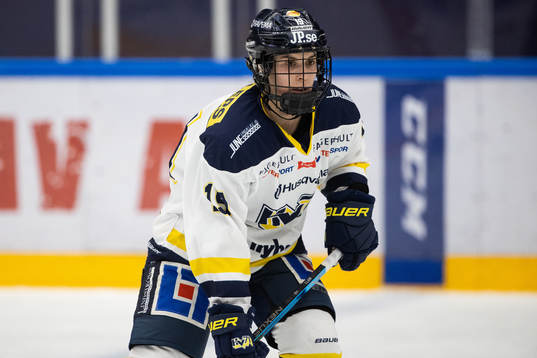 HV71s Kaitlyn Tougas