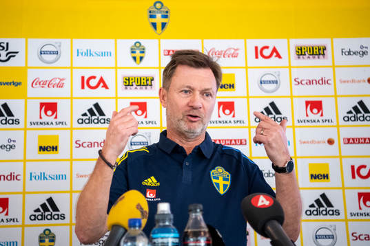 Svenska damlandslagets förbundskapten Peter Gerhardsson