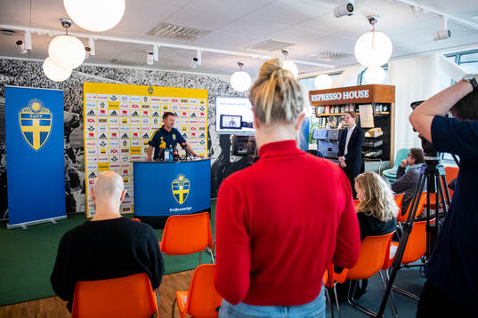 Svenska damlandslagets förbundskapten Peter Gerhardsson