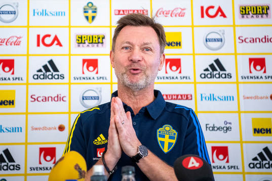 Svenska damlandslagets förbundskapten Peter Gerhardsson