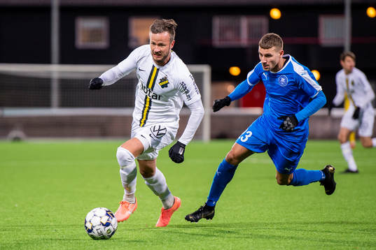 s Robert Lundström och Akropolis Lamine Nekrouf