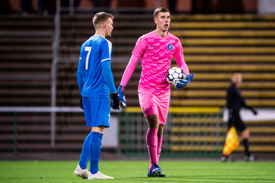 Akropolis Jens Jacobsson och målvakt Samuel Brolin