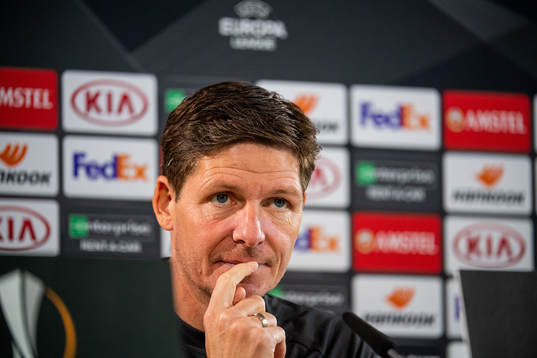 Head coach Oliver Glaser of Wolfsburg