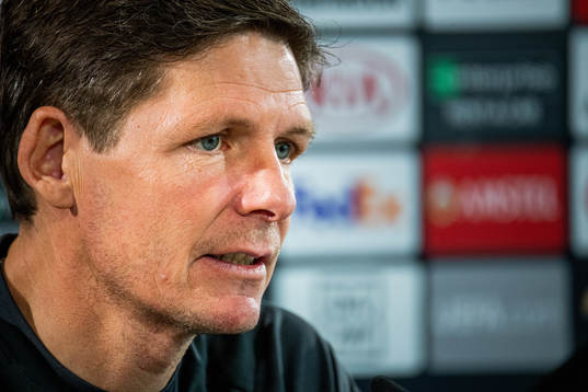 Head coach Oliver Glaser
