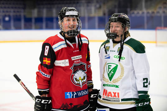 Malmö Redhawks Johanna Kellander och Färjestads Mimmi Gill