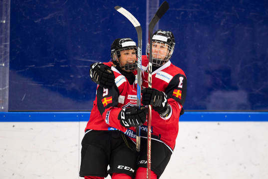 Malmö Redhawks Johanna Kellander och Jessica Campbell