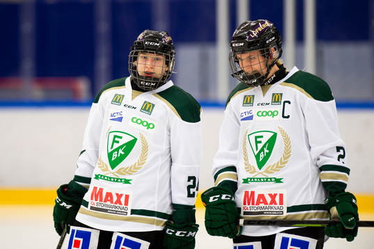 Färjestads Mimmi Gill och Julia Pettersson