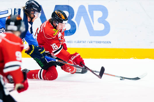 s Linus Sandin och Örebros Lukas Pilö