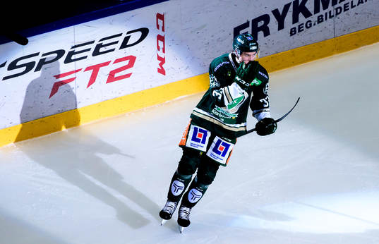 Färjestads Albert Johansson jublar