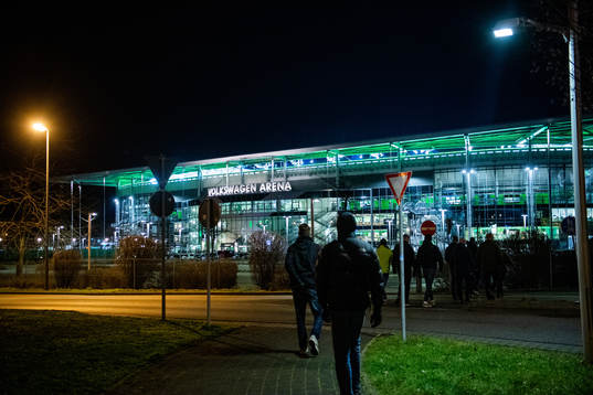 Supporters arrives to Volkswagen Arena