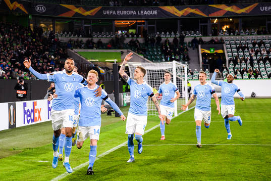 Isaac Kiese Thelin and Anders Christiansen of Malmö FF
