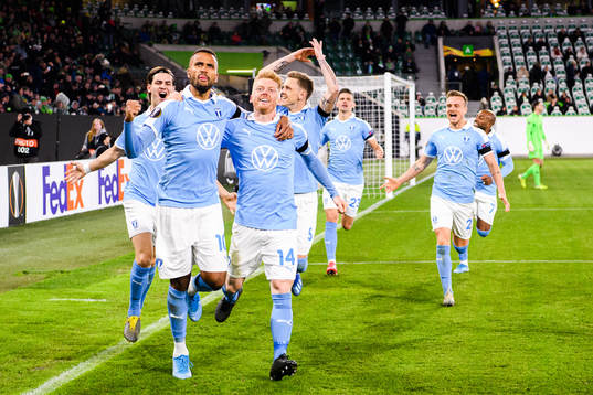 Isaac Kiese Thelin and Anders Christiansen of Malmö FF