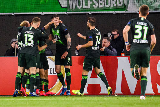 Wout Weghorst of Wolfsburg celebrates the 1-1 goal