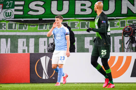 Marcus Antonsson of Malmö FF looks dejected