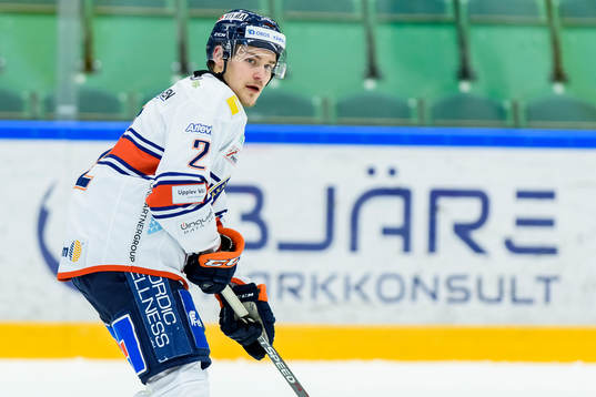 Växjös Simon Svensson innan ishockeymatchen i SHL mellan