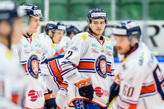 Växjös Simon Svensson innan ishockeymatchen i SHL mellan