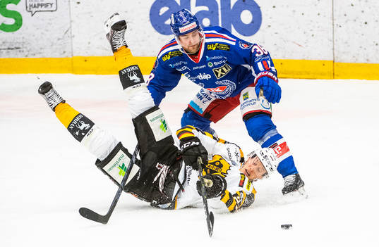 Oskarshamns Nichlas Torp och Skellefteås Robin Alvarez