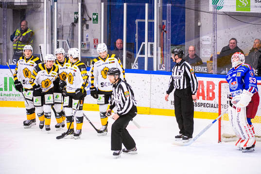 Skellefteås Andreas Wingerli jublar
