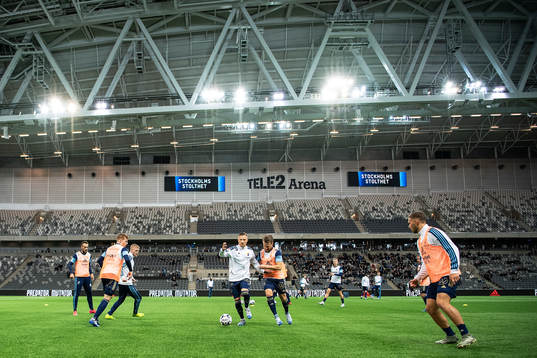 Djurgårdens spelare värmer upp