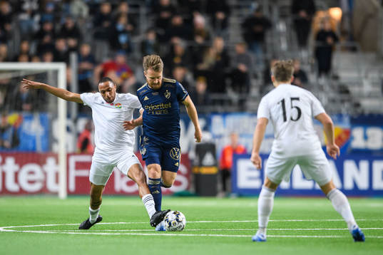 Dalkurds Willie Clemons och Djurgårdens Jacob Une Larsson