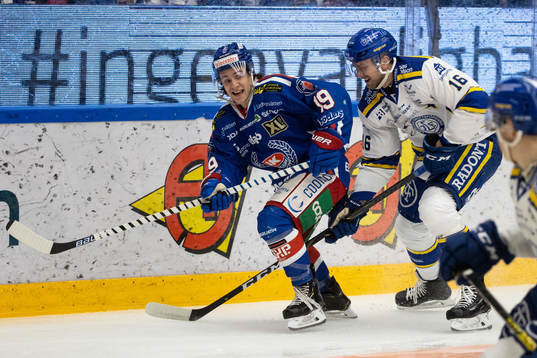 Oskarshamns Tyler Kelleher och Leksands Daniel Gunnarsson