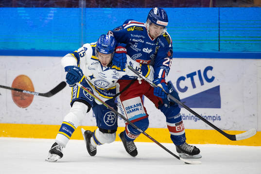 Leksands Matt Carey  och Oskarshamns Filip Karlsson