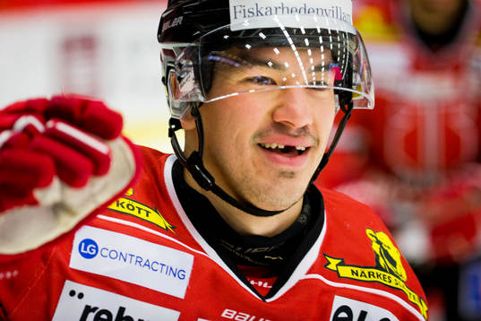 Örebros Shane Harper jublar
