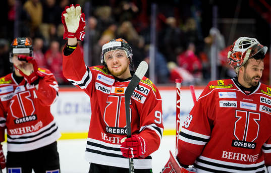 Örebros Robin Kovacs är glad