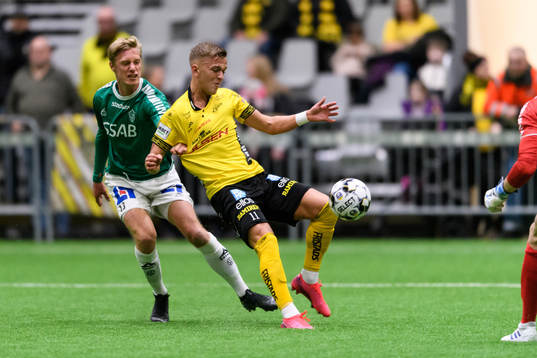 Elfsborgs Jesper Karlsson och Brages Pontus Hindrikes