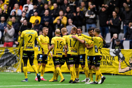 Elfsborgs Per Frick klappas om