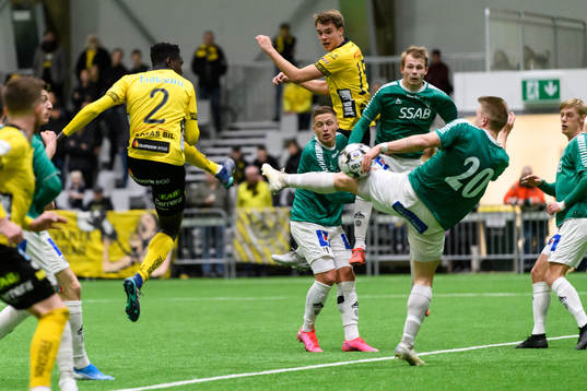 Kamp i Brages straffområde där Elfsborgs Joseph Okumu