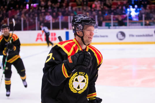 Brynäs Nicklas Danielsson jublar