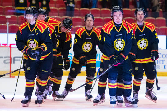 Brynäs Anton Rödin och Marcus Björk jublar med