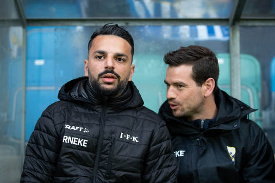 IFK Göteborgs tränare Poya Asbaghi och assisterande