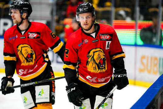 Skellefteås Jonathan Pudas värmer upp i SK Lejons