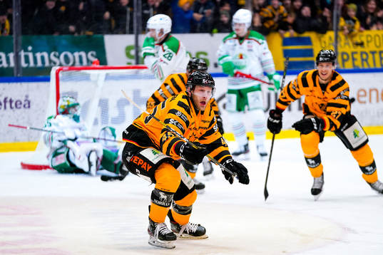 Skellefteås Oscar Möller kvitterar till 3-3