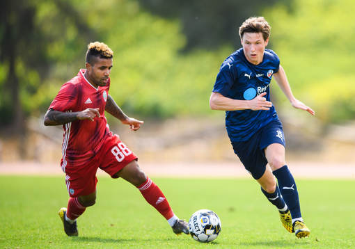 Liepajas Torres och Helsingborgs Max Svensson