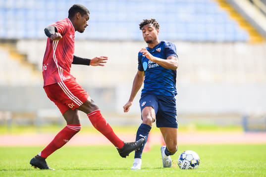 Liepajas Zwlevs och Helsingborgs Joseph Ceesay