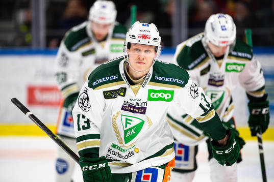 Färjestads Daniel Viksten jublar