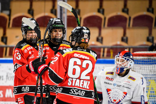 Luleås Michelle Karvinen jublar